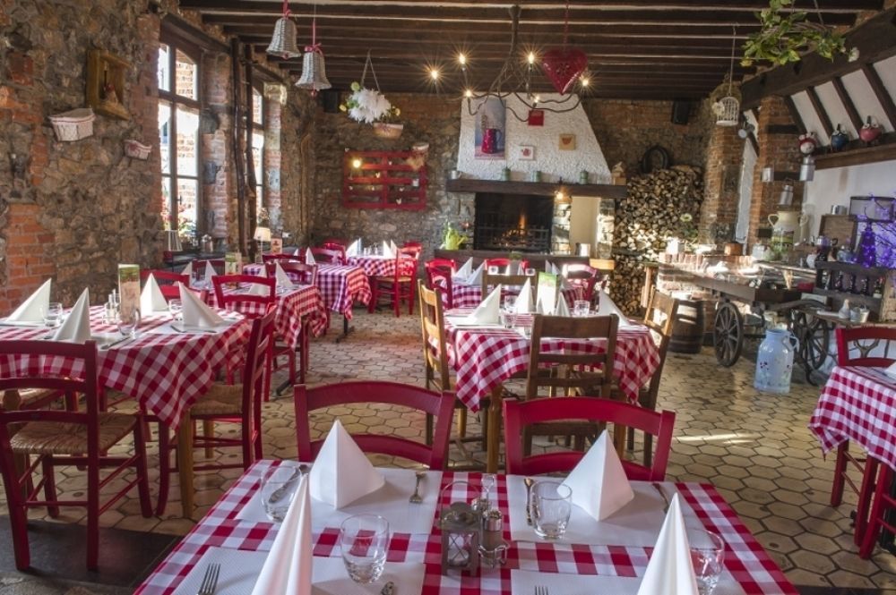Logis Hotel - Les Paturelles Avesnelles Экстерьер фото